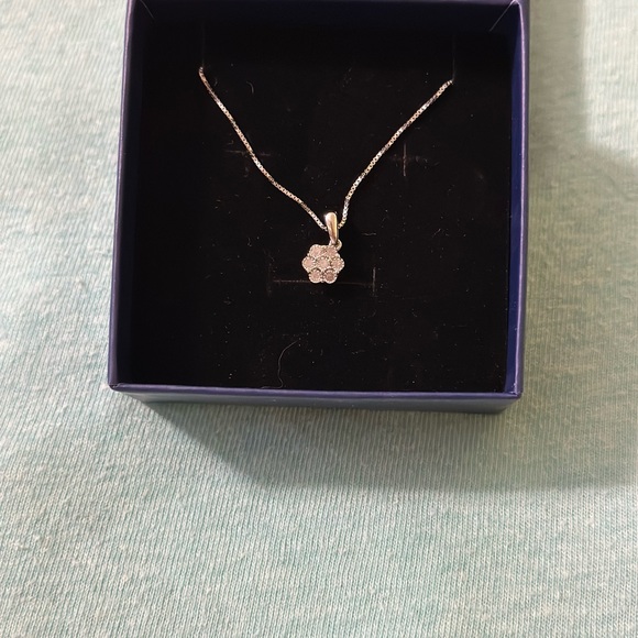 Effy Diamond Cluster Pendant - Picture 5 of 5